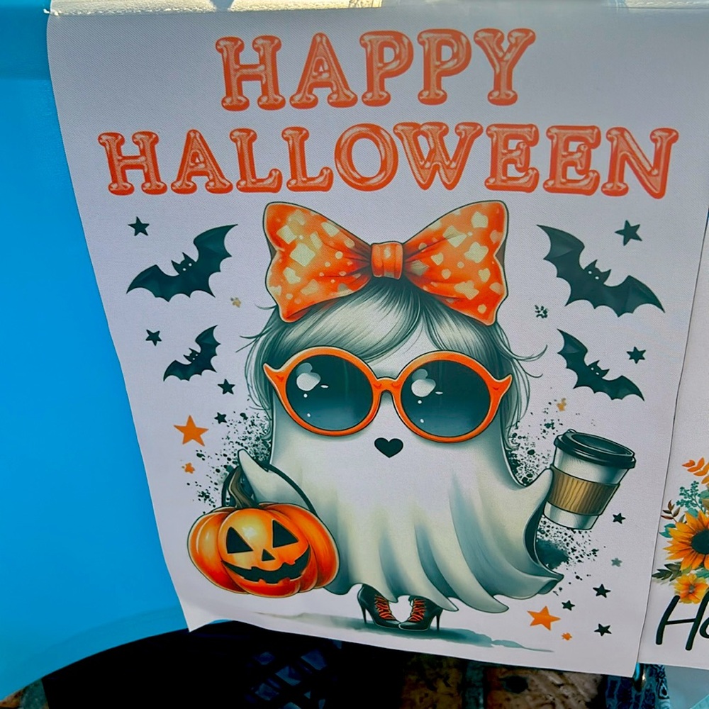 Get your yard ready for fall with these adorable yard flags! - Picture 1 of 1